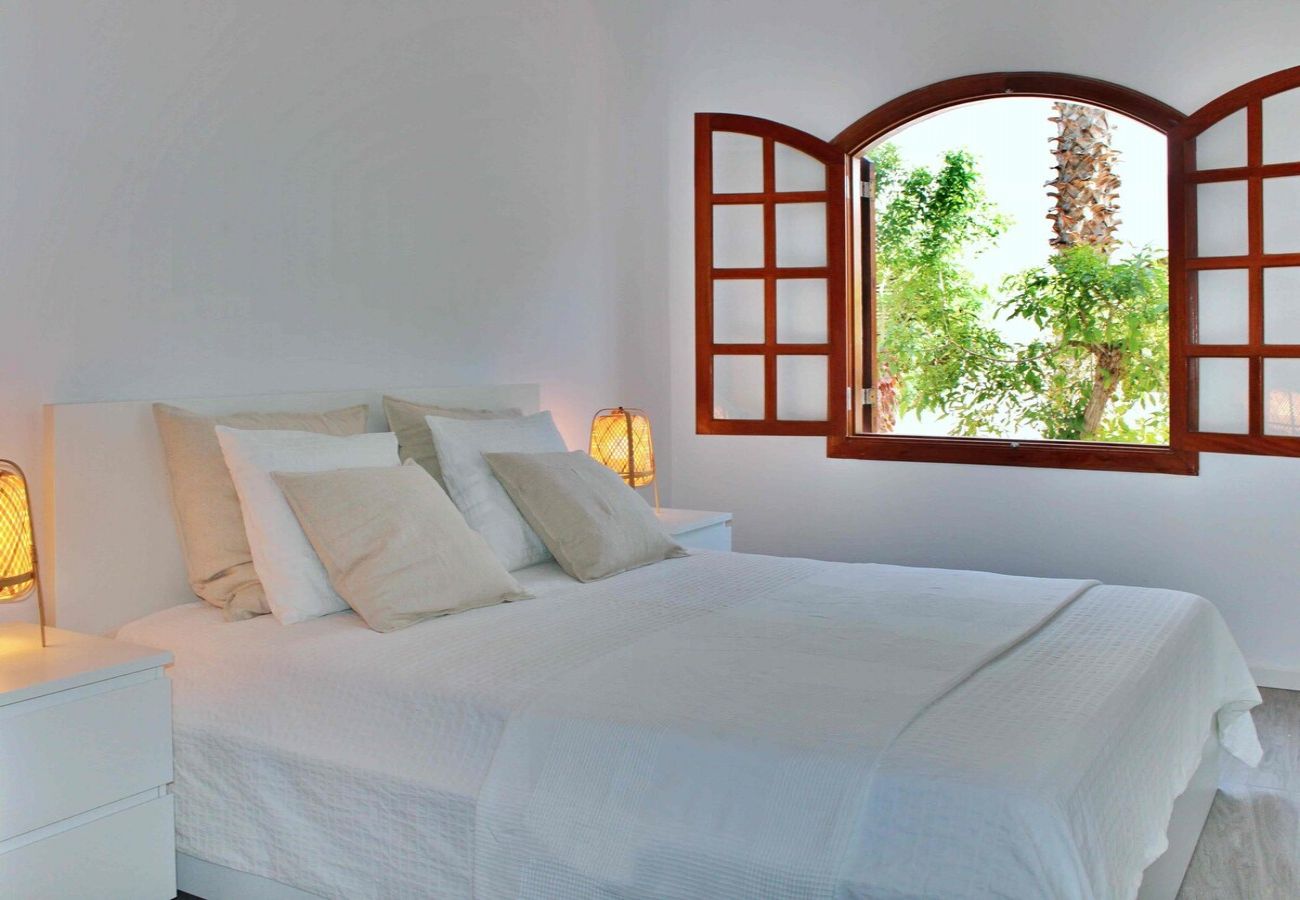 Apartamento en Playa Honda - Playa Honda Home, a dos a pie minutos de la playa 