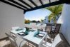 Casa en Playa Blanca - La niña bonita - villa junto a la piscina con vistas al mar