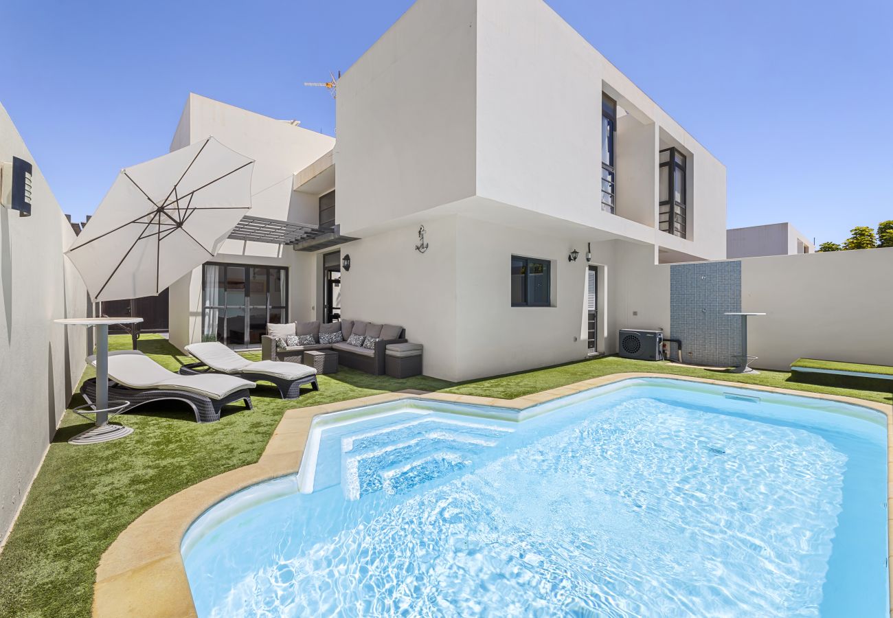 Villa en Costa Teguise - Villa Paula  Costa Teguise - Villas Lanzarote - VipVipVillas