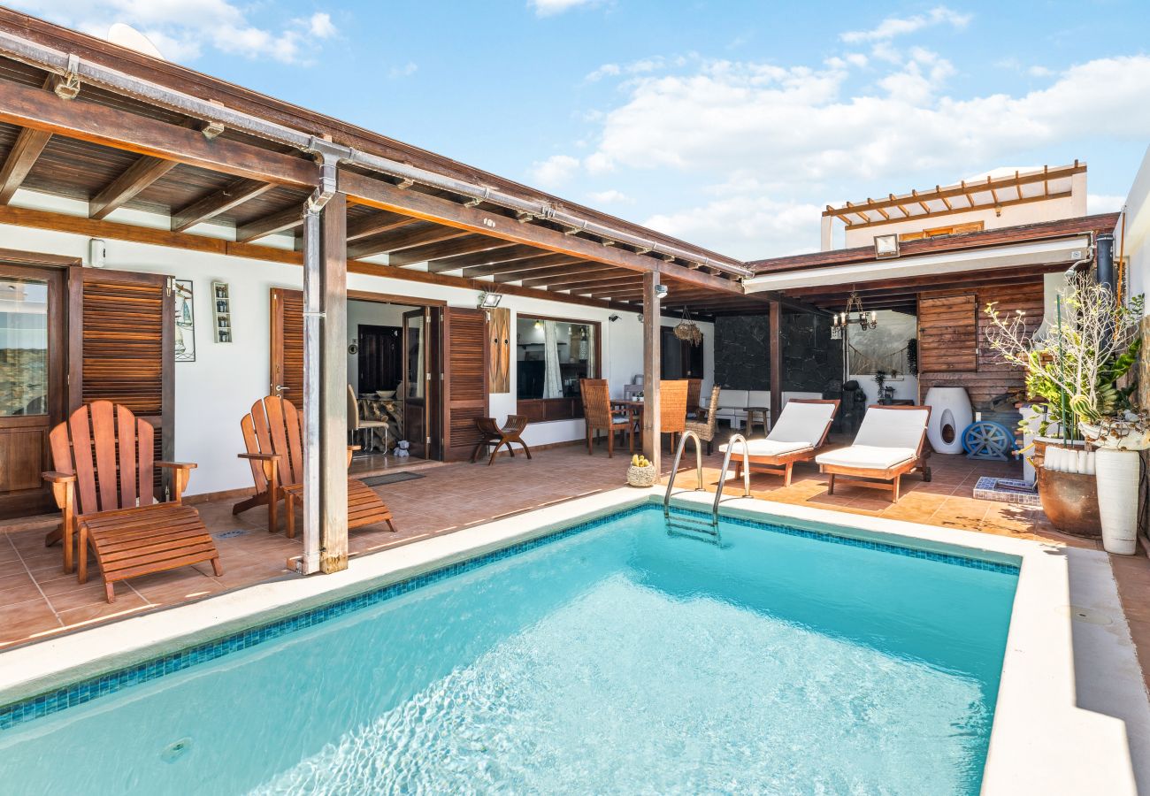 Villa en Playa Blanca - Villa Homaira - VipVipVillas