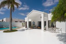 Villa en Costa Teguise - Villa Lola - VipVipVillas