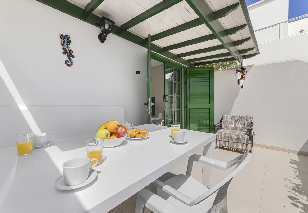 Terraced House in Playa Blanca - Casa Sansofé – Holiday Home in Lanzarote – Gescav